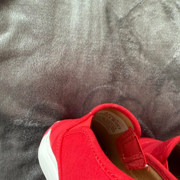 THE OFFICE OF ANGELA SCOTT Hammonds Slip-On Sneakers in Red - Picture 6 of 8